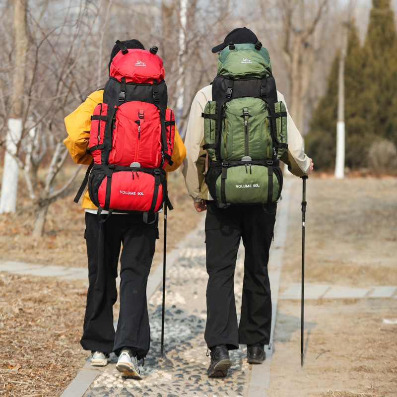 Nowy model: duży, wodoodporny  – Outdoor Adventure Trips recenzja i cena